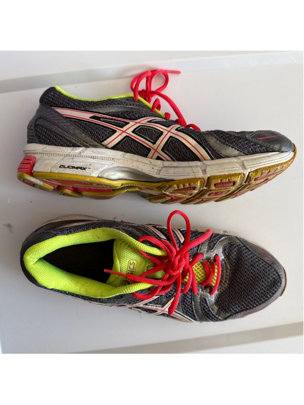 Women's ASICS Athletic Shoes 8.5 Gray Neon Green